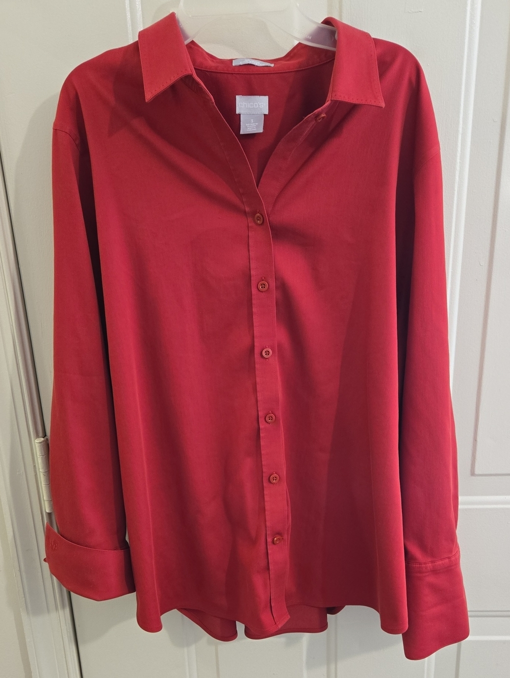 Chico's 3 Button Down Shirt Blouse No Iron Stretch Red XL Long Sleeve Career - Picture 1 of 9
